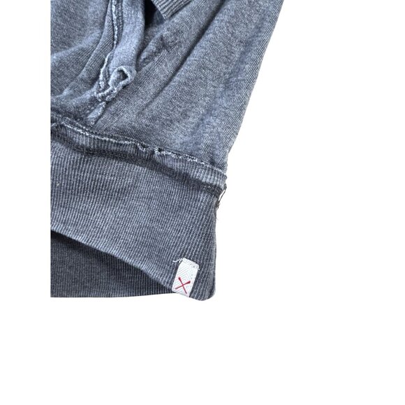 Jax Beach Florida Vineyard Crew Sweatshirt Grey Sz Large Long Sleeve Distressed - Picture 2 of 8